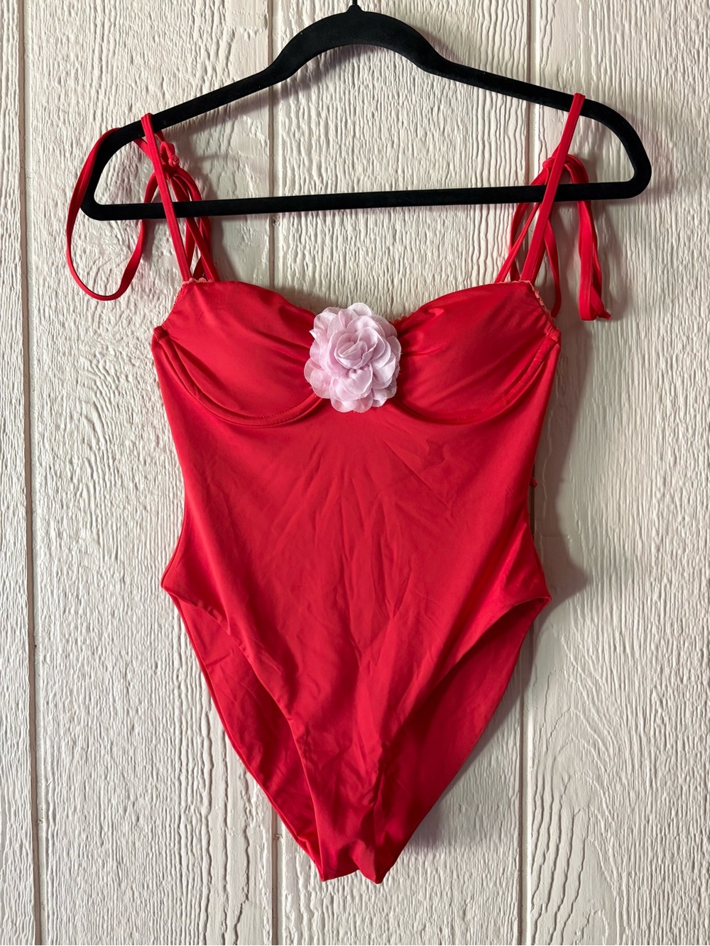 Dippin Daisys Bonjour One Piece Swimsuit Red Flower Size S